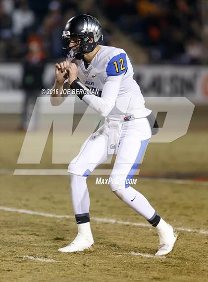Thumbnail 1 in Bakersfield Christian @ Selma (CIF SoCal Regional 4-AA Final) photogallery.
