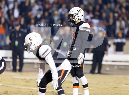 Thumbnail 3 in Bakersfield Christian @ Selma (CIF SoCal Regional 4-AA Final) photogallery.