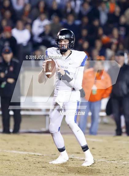 Thumbnail 3 in Bakersfield Christian @ Selma (CIF SoCal Regional 4-AA Final) photogallery.