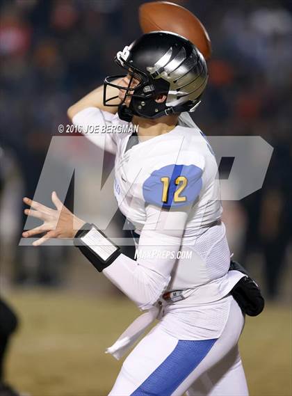 Thumbnail 1 in Bakersfield Christian @ Selma (CIF SoCal Regional 4-AA Final) photogallery.
