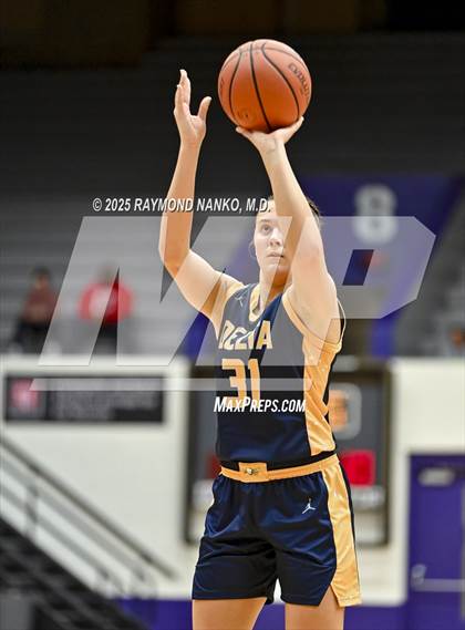 Thumbnail 2 in Delta @ Muncie Central photogallery.