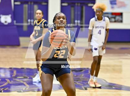 Thumbnail 1 in Delta @ Muncie Central photogallery.