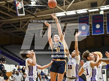 Thumbnail 2 in Delta @ Muncie Central photogallery.