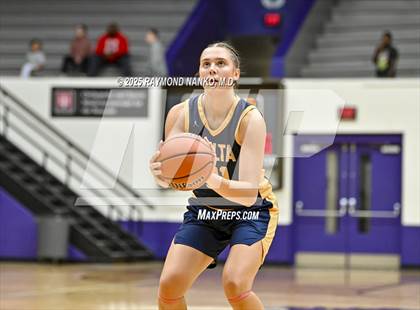 Thumbnail 1 in Delta @ Muncie Central photogallery.