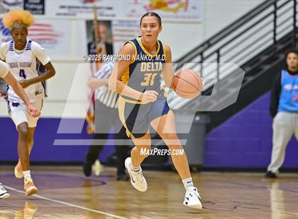 Thumbnail 3 in Delta @ Muncie Central photogallery.