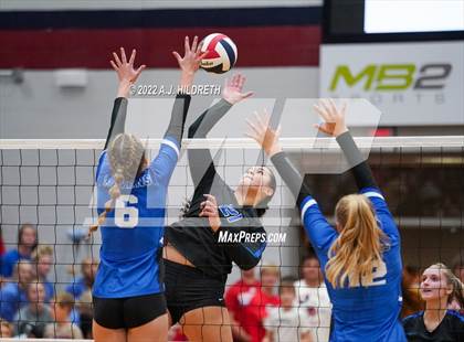Thumbnail 3 in Olathe Northwest vs. Liberty photogallery.