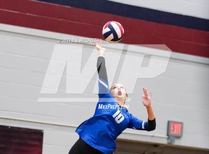 Thumbnail 2 in Olathe Northwest vs. Liberty photogallery.