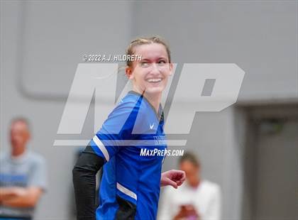 Thumbnail 3 in Olathe Northwest vs. Liberty photogallery.