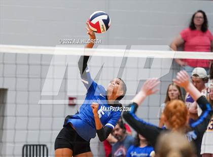 Thumbnail 3 in Olathe Northwest vs. Liberty photogallery.
