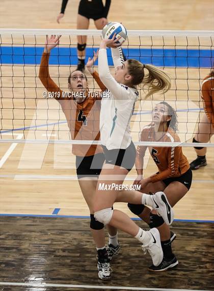 Thumbnail 1 in Ridgevue vs Century (4A State Tourn.) photogallery.