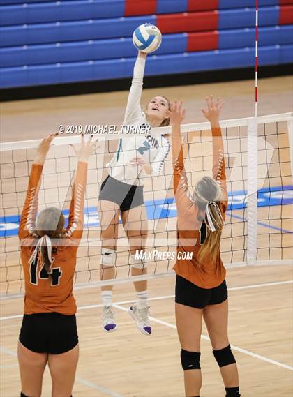 Thumbnail 1 in Ridgevue vs Century (4A State Tourn.) photogallery.