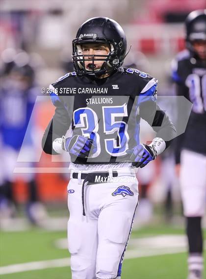 Thumbnail 1 in Desert Hills vs Stansburry (UHSAA 3AA Semifinal) photogallery.