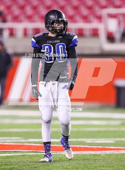 Thumbnail 2 in Desert Hills vs Stansburry (UHSAA 3AA Semifinal) photogallery.