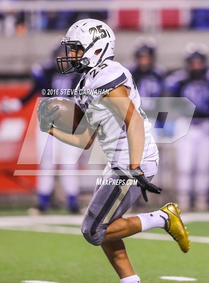 Thumbnail 2 in Desert Hills vs Stansburry (UHSAA 3AA Semifinal) photogallery.