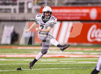 Thumbnail 1 in Desert Hills vs Stansburry (UHSAA 3AA Semifinal) photogallery.