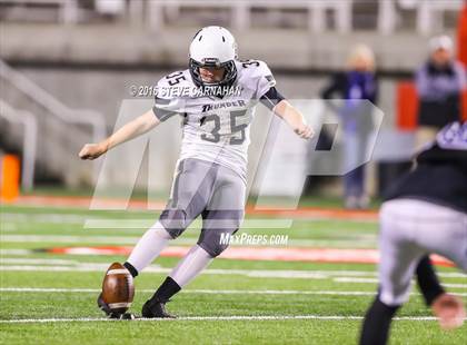 Thumbnail 3 in Desert Hills vs Stansburry (UHSAA 3AA Semifinal) photogallery.