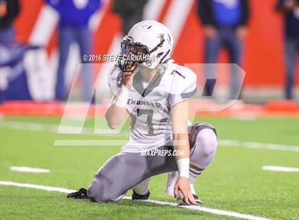 Thumbnail 2 in Desert Hills vs Stansburry (UHSAA 3AA Semifinal) photogallery.