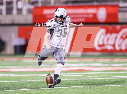 Thumbnail 1 in Desert Hills vs Stansburry (UHSAA 3AA Semifinal) photogallery.