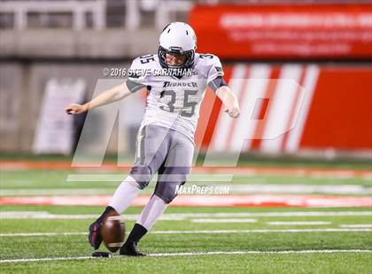 Thumbnail 2 in Desert Hills vs Stansburry (UHSAA 3AA Semifinal) photogallery.