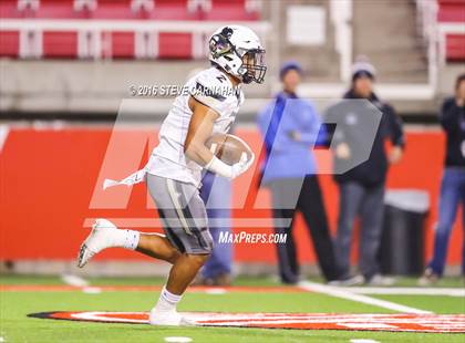 Thumbnail 2 in Desert Hills vs Stansburry (UHSAA 3AA Semifinal) photogallery.