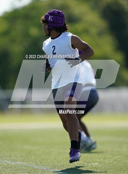 Thumbnail 2 in Elgin vs College Park (Texas 7 on 7 State Qualifier) photogallery.