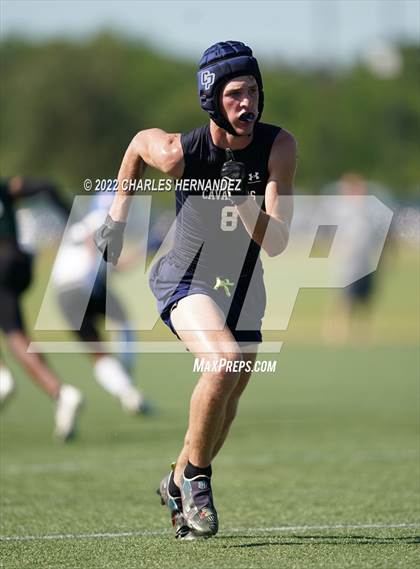 Thumbnail 3 in Elgin vs College Park (Texas 7 on 7 State Qualifier) photogallery.