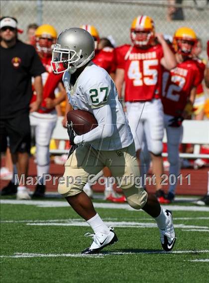 Thumbnail 2 in Long Beach Poly @ Mission Viejo photogallery.