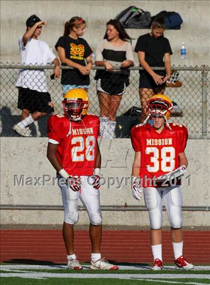 Thumbnail 2 in Long Beach Poly @ Mission Viejo photogallery.