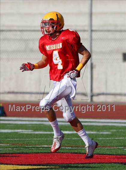 Thumbnail 3 in Long Beach Poly @ Mission Viejo photogallery.