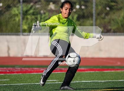 Thumbnail 2 in San Dimas @ Sierra Vista (CIF SS D5 1st Round) photogallery.