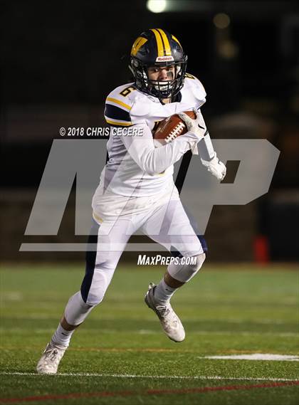 Thumbnail 1 in Wayne vs. Batavia (Section 5 Class B Final) photogallery.