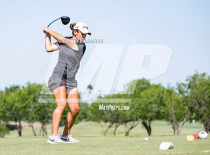 Thumbnail 2 in UIL Region IV 5A Girls Golf Final (Round 1) photogallery.