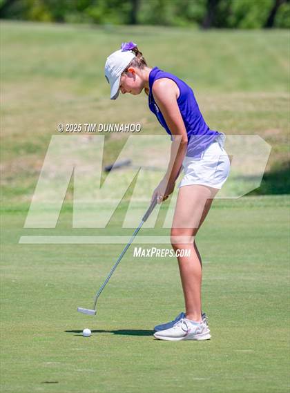 Thumbnail 2 in UIL Region IV 5A Girls Golf Final (Round 1) photogallery.