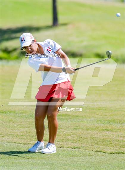 Thumbnail 2 in UIL Region IV 5A Girls Golf Final (Round 1) photogallery.