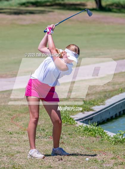 Thumbnail 2 in UIL Region IV 5A Girls Golf Final (Round 1) photogallery.