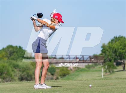 Thumbnail 2 in UIL Region IV 5A Girls Golf Final (Round 1) photogallery.