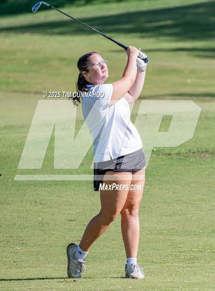 Thumbnail 3 in UIL Region IV 5A Girls Golf Final (Round 1) photogallery.