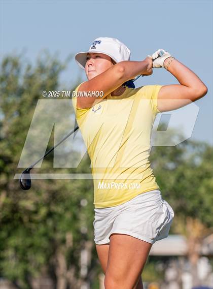 Thumbnail 2 in UIL Region IV 5A Girls Golf Final (Round 1) photogallery.