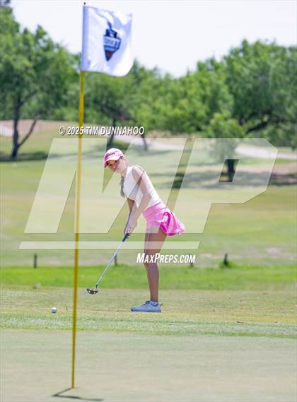 Thumbnail 1 in UIL Region IV 5A Girls Golf Final (Round 1) photogallery.
