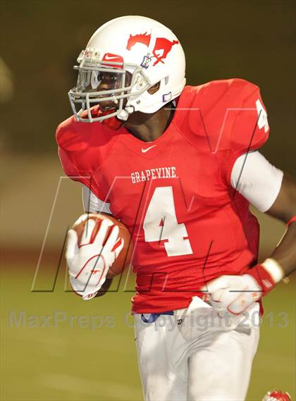Thumbnail 3 in Fossil Ridge vs. Grapevine photogallery.