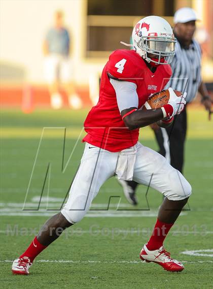 Thumbnail 2 in Fossil Ridge vs. Grapevine photogallery.