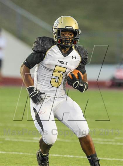 Thumbnail 1 in Fossil Ridge vs. Grapevine photogallery.
