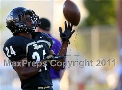 Thumbnail 2 in Fayetteville @ Bentonville photogallery.
