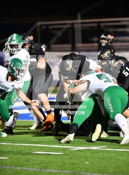 Thumbnail 2 in Crescent vs. Gore (OSSAA Class A Quarterfinal) photogallery.