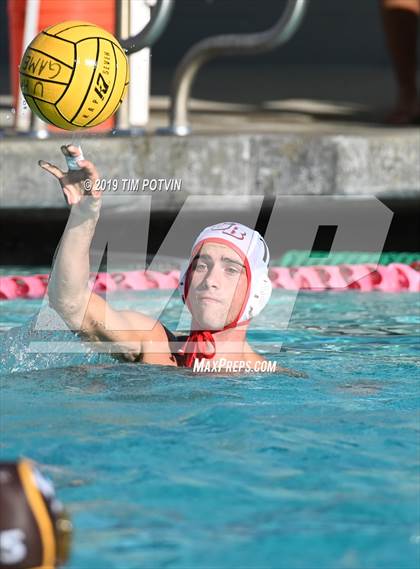 Thumbnail 3 in Crespi vs Burroughs photogallery.