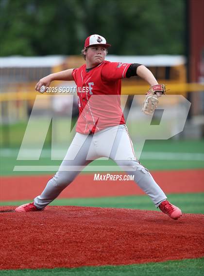 Thumbnail 3 in Fredericktown @ Amanda-Clearcreek (OHSAA D5 District Semifinal) photogallery.
