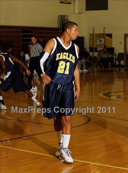 Thumbnail 1 in Wagner vs West Babylon (2011 Holiday Tournament] photogallery.