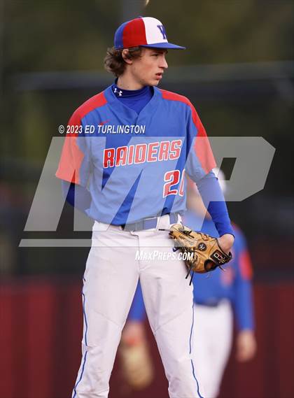 Thumbnail 3 in Walton @ Lassiter photogallery.