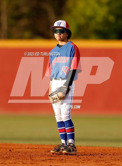 Thumbnail 1 in Walton @ Lassiter photogallery.