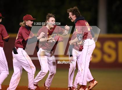 Thumbnail 1 in Walton @ Lassiter photogallery.